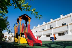 Legeområdet for børn på Apartamentos Pirámides