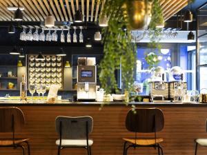 Lounge nebo bar v ubytování ibis Styles Dreux Centre Gare