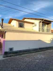 Το κτήριο όπου στεγάζεται  η παραθεριστική κατοικία