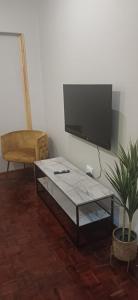 Телевизор и/или развлекательный центр в Grazia in King