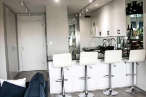 Afbeelding uit fotogalerij van Beautiful bright cozy condo! in Minneapolis