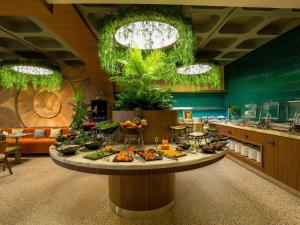 Jídlo v hotelu nebo okolí