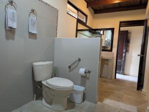 Phòng tắm tại Mountain Lodge CheTica +27 ảnh