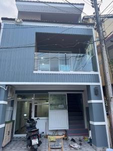 Το κτήριο όπου στεγάζεται  ο ξενώνας