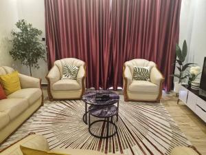 Φωτογραφία από το άλμπουμ του Bavado Courts στην Καμπάλα +7 φωτογραφίες