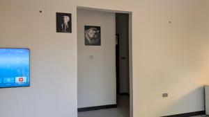 Μια τηλεόραση ή/και κέντρο ψυχαγωγίας στο Dans place