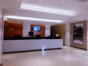Ο χώρος του λόμπι ή της ρεσεψιόν στο City Comfort Inn Zhuhai University Town Tangjiawan Plaza