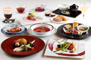 Jídlo v hotelu nebo okolí