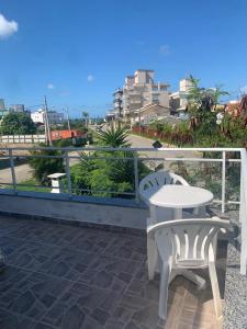 En balkon eller terrasse på Residencial Dona Duda + 42 billeder