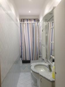 Kylpyhuone majoituspaikassa Appartamento Paleocapa
