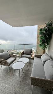 Χώρος καθιστικού στο יוקרה במצפה צפת