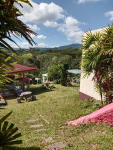 Naturlandskabet i nærheden af resortet