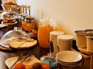 Foto dalla galleria di Bed and Chic art rooms a Trieste