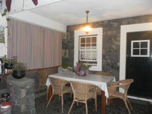 Foto dalla galleria di Casa Ilhéu - Fajã do Fisher a Feteira Altre 15 foto