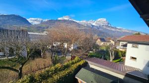 Γενική θέα στο βουνό ή θέα στο βουνό από  αυτό το διαμέρισμα