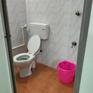 Et badeværelse på Adb's Srirangam Homes