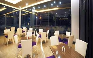Ресторан / где поесть в Hotel Harmoni Tasikmalaya