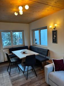 Posezení v ubytování Elgi Apart