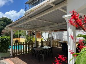 Бассейн в Sun Palm Villa - Blue Bay или поблизости