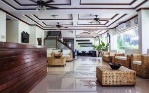 TV/trung tâm giải trí tại Ipil Suites Puerto Princesa