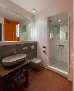 Koupelna v ubytování HuisXI