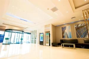 Лобби или стойка регистрации в City Comfort Inn Wuhan Badajia Heping Park Metro Station