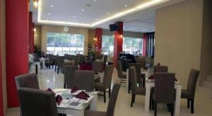 Εστιατόριο ή άλλο μέρος για φαγητό στο Hotel Betha Subang +24 φωτογραφίες