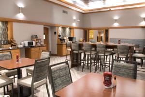 Gallery image of Greenstay Hotel & Suites Central in Springfield