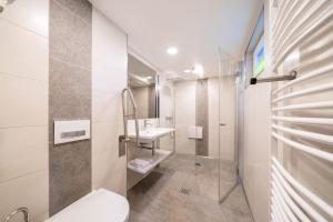 Koupelna v ubytování Chalets - Camping Brunner am See + 22 fotografií