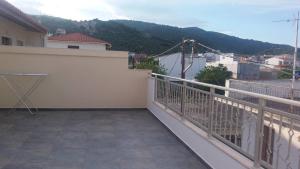 Фотография из галереи Kyra's Roof Terrace Flat в городе Mesochórion +8 фотографий