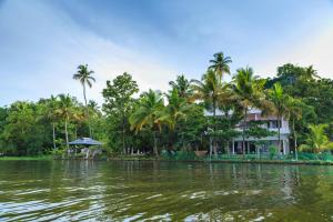 Gallery image of Orchid Lake View Homestay in Alleppey