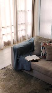 Khu vực ghế ngồi tại Livingville Nine +43 ảnh