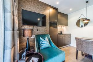 Kuchyň nebo kuchyňský kout v ubytování Hotel My Way Zürich Wallisellen
