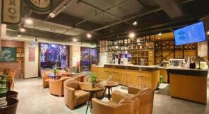 Zona de lounge sau bar la James Joyce Coffetel Xian Big Goose Pagoda Tang Paradise Branch