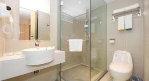 Ένα μπάνιο στο City Comfort Inn Chengdu Longquanyi District Beijing Road +148 φωτογραφίες