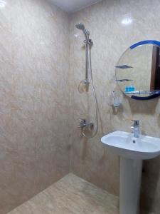 Ванная комната в White Peaks +33 фотографии