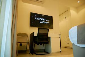 Gallery image of Triple E Résidence in Nikawatawana +33 photos