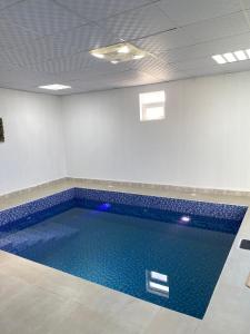 Πισίνα στο ή κοντά στο استراحة الجبل