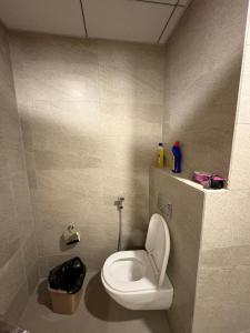 Et badeværelse på Aera Stays + 12 billeder