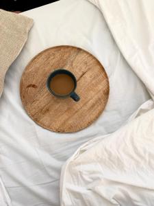 En eller flere senge i et værelse på Njore - Garden Retreat Near Pitons, Relax Explore Nature + 10 billeder