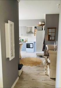 Nhà bếp/bếp nhỏ tại Helsingebockens Fastigheter +2 ảnh