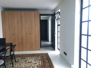 Fotografie z fotogalerie ubytování Art Nouveau apartment with garden in Pisek v Písku