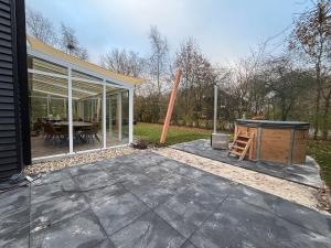 Bygningen som villaen ligger i