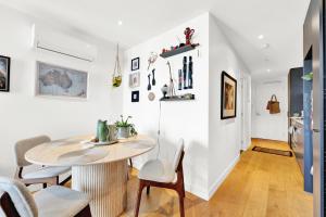 Et opholdsområde på Stylish Inner City Apartment