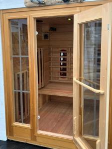 Ảnh trong thư viện ảnh của Cabin With Sea Views In Mjømna 