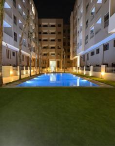 Hồ bơi trong/gần Duplex Menara Garden 2