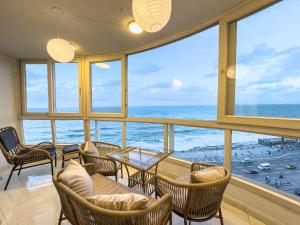 Nespecifikovaný výhled na moře nebo výhled na moře při pohledu z hotelu