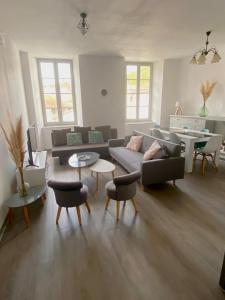 Posezení v ubytování Plein centre, parking jardin 4 chambres