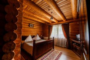 Foto dalla galleria di Popasul Vanatorului a Poiana Sabasa