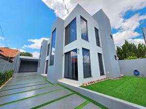 Foto de Loft moderno e novo prox Centro e Cataratas